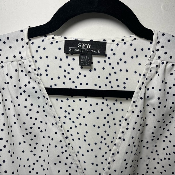 SFW women’s Black and white polka dots ruched sleeves and bow tie blouse in M - Picture 4 of 7